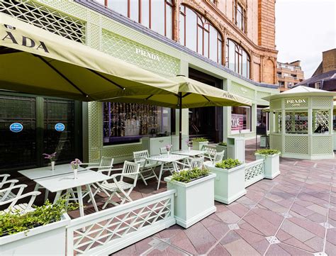 cafes near harrods.